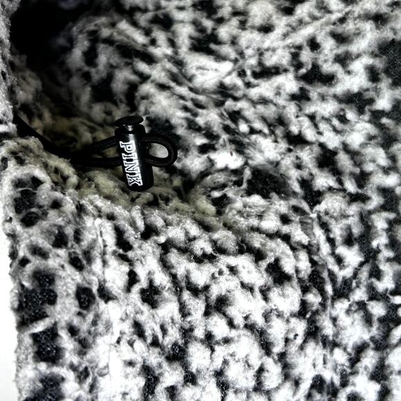 PINK Victoria's Secret Black White Pullover Hoodie Fluffy Popcorn Medium - Picture 6 of 9